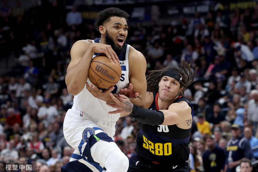 而桑托斯则 而桑托斯则